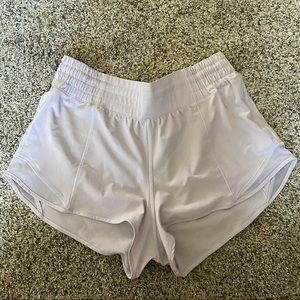 Lululemon Hotty Hot Shorts - Lavender Dew